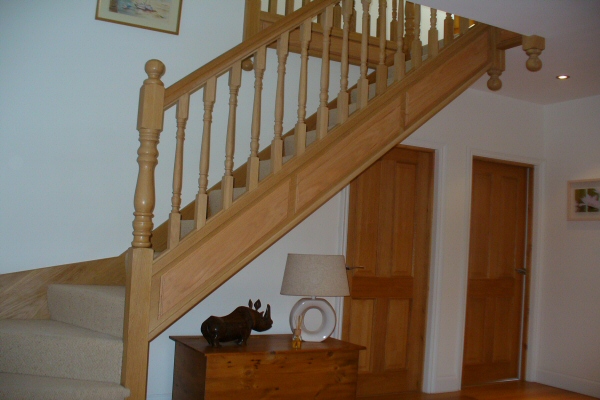 Dog leg staircase in oak